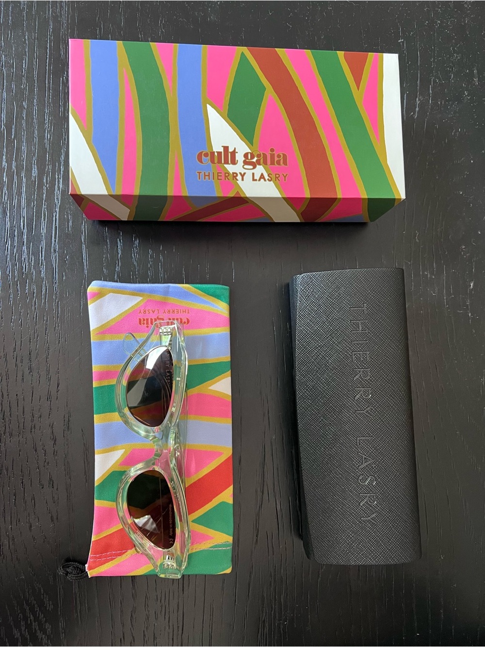 THIERRY LASRY x CULT GAIA Jaya Green Sunglasses with Pouch and Box
